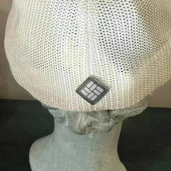 Columbia Vintage Trucker Tan & white  hat
L/XL - Picture 2 of 4